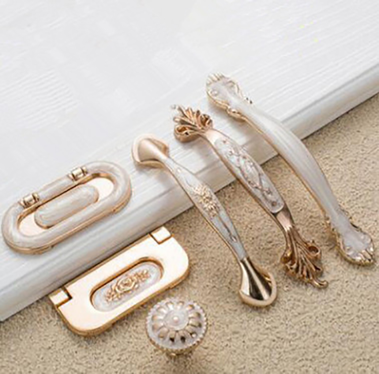 European antique white amber handle  cabinet handles Golden wardorable handles